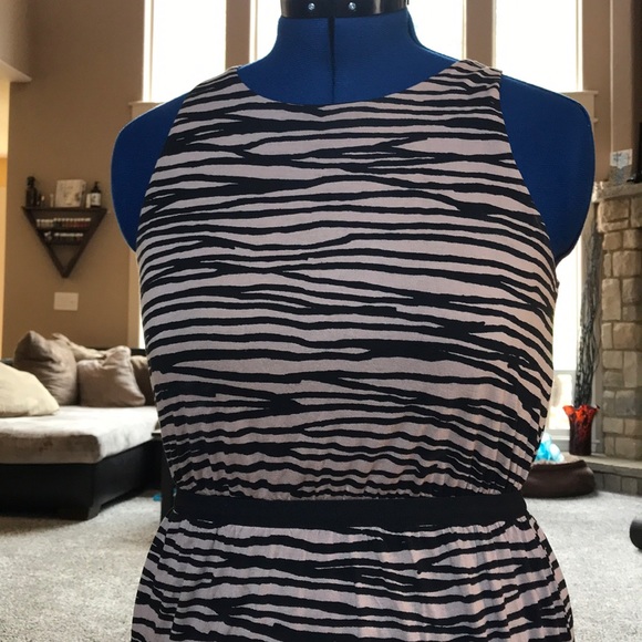 Tan and black zebra print dress loft size small - Picture 2 of 7